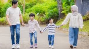 Tips Menjaga dan Mewarat Anak